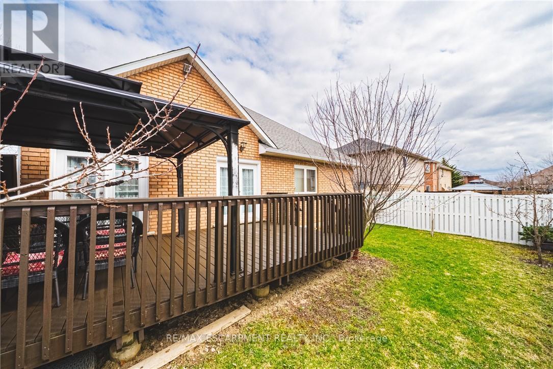 137 Pinehill Drive, Hamilton, Ontario  L0R 1P0 - Photo 38 - X12977472