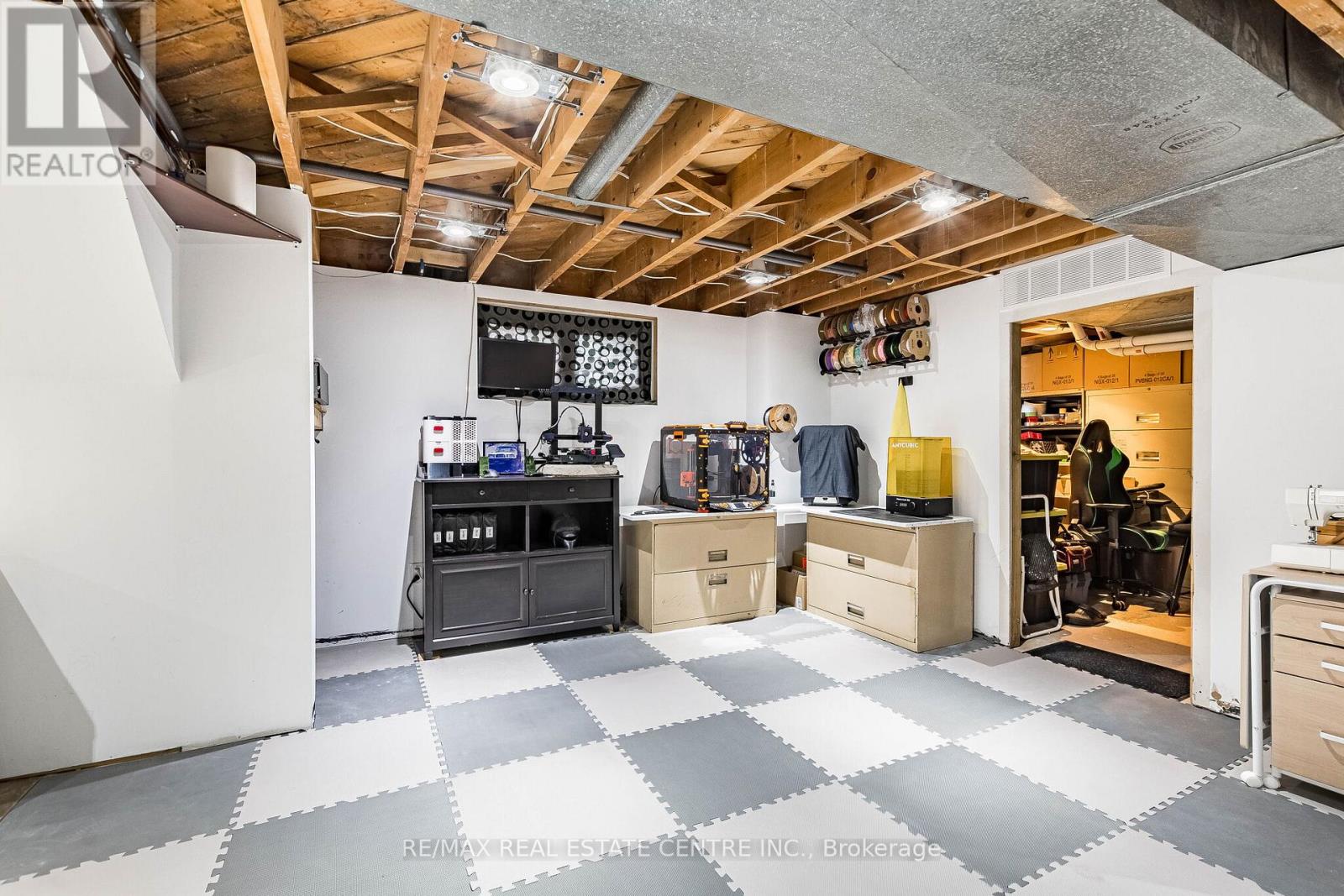 25 Lesbury Avenue, Brampton, Ontario  L6W 3A2 - Photo 42 - W12998136