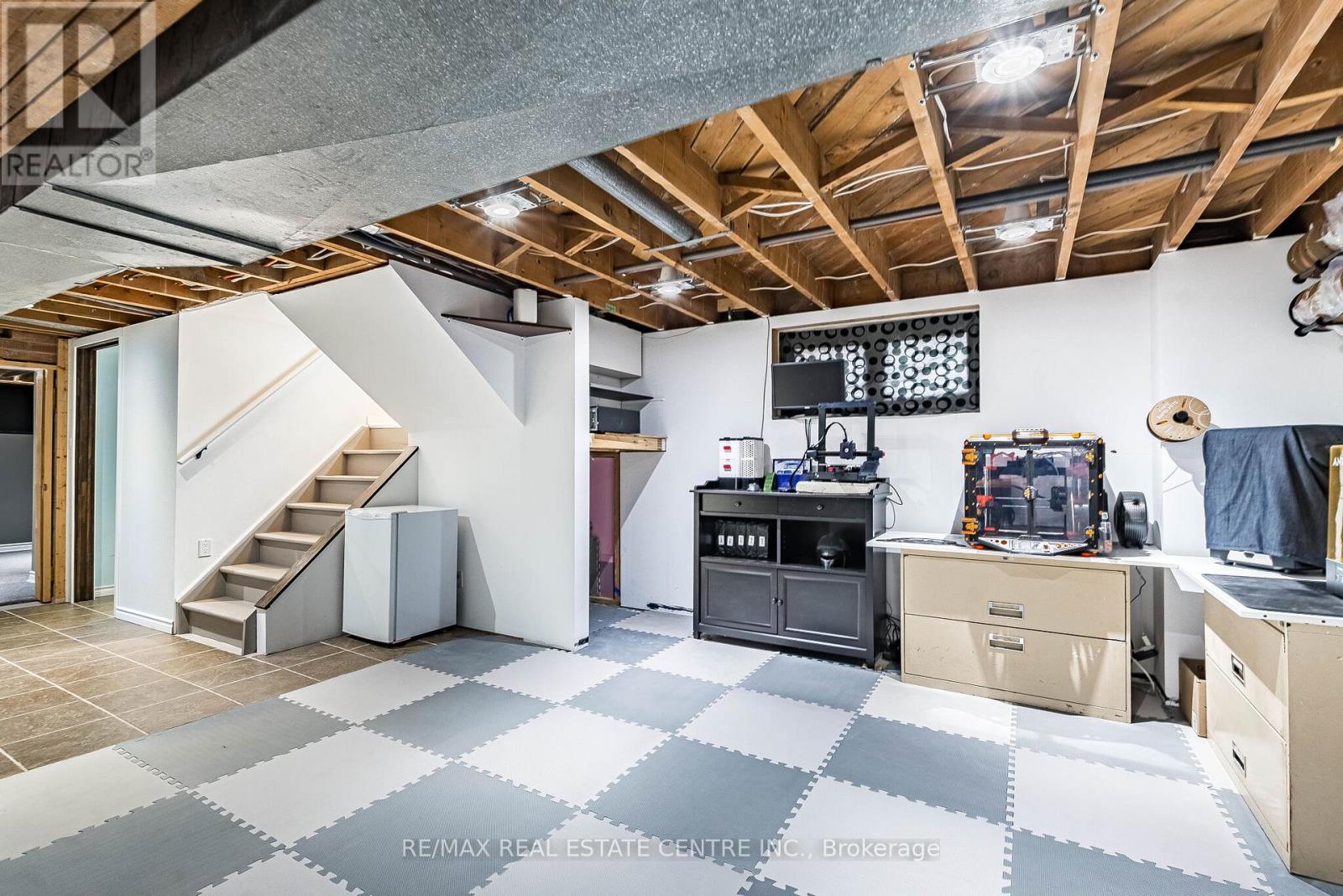 25 Lesbury Avenue, Brampton, Ontario  L6W 3A2 - Photo 43 - W12998136