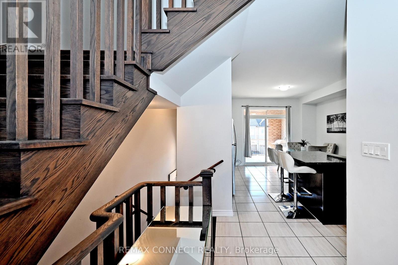 19 Gemma Place, Brampton, Ontario  L6Z 1X9 - Photo 12 - W12998152