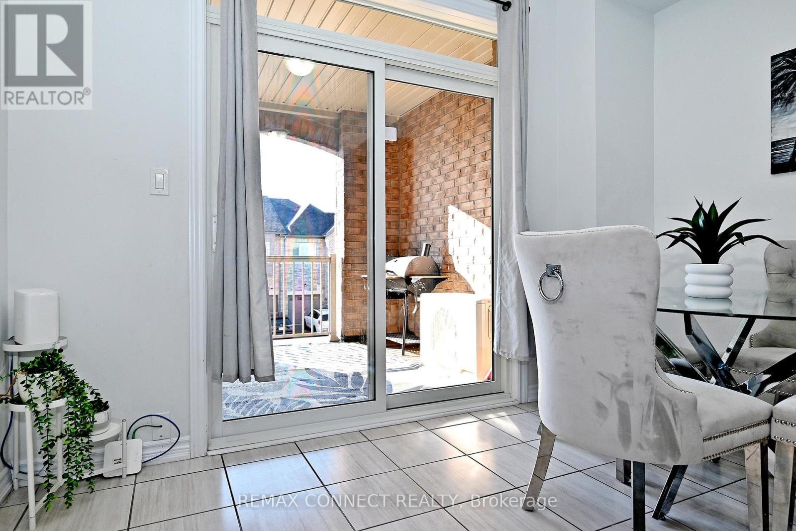 19 Gemma Place, Brampton, Ontario  L6Z 1X9 - Photo 19 - W12998152