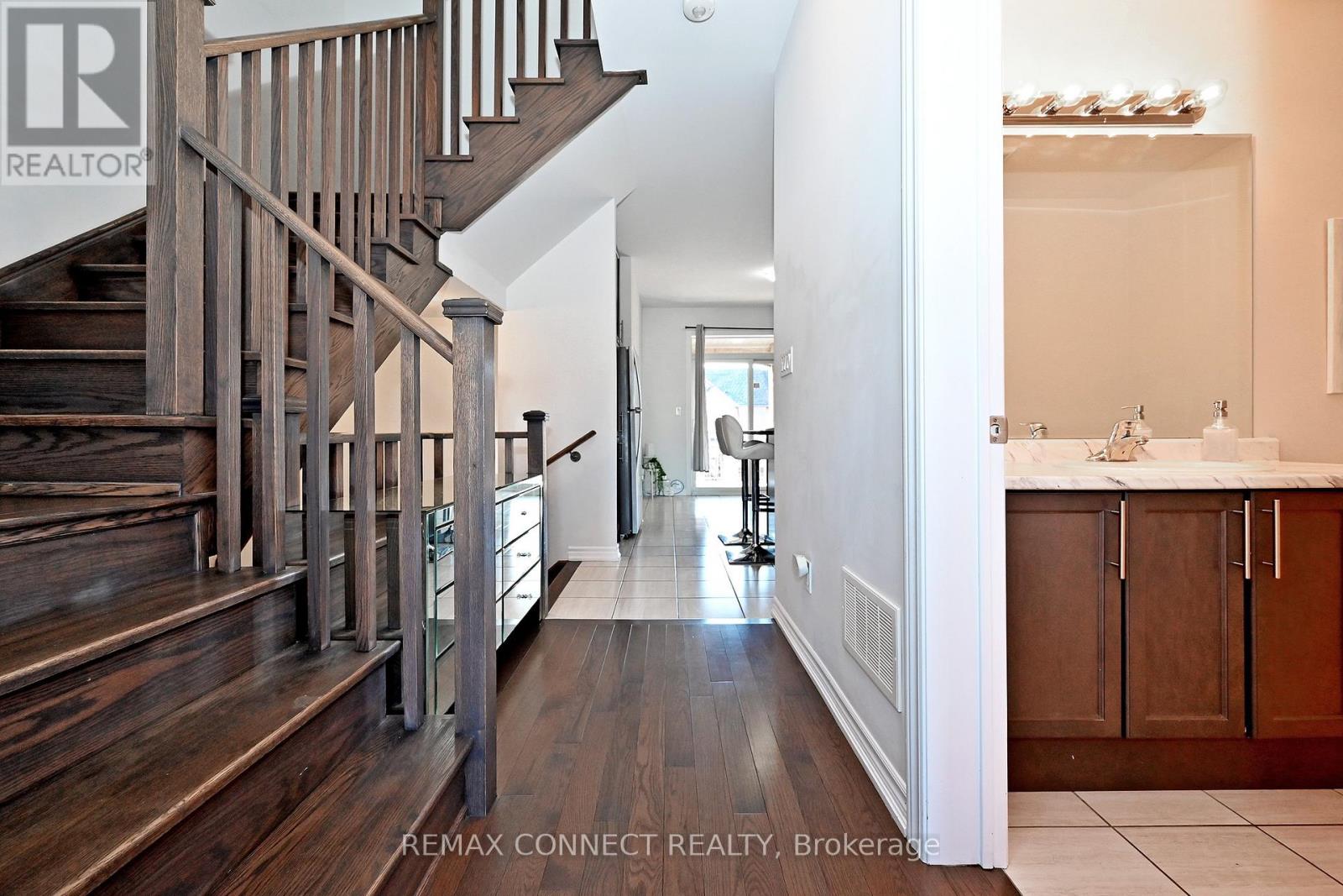 19 Gemma Place, Brampton, Ontario  L6Z 1X9 - Photo 22 - W12998152