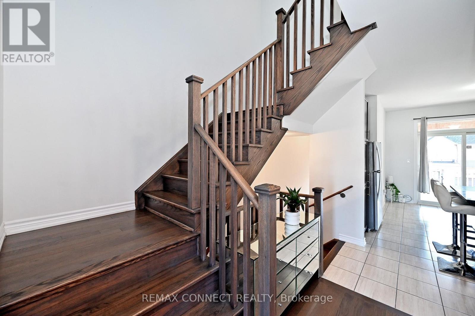 19 Gemma Place, Brampton, Ontario  L6Z 1X9 - Photo 25 - W12998152