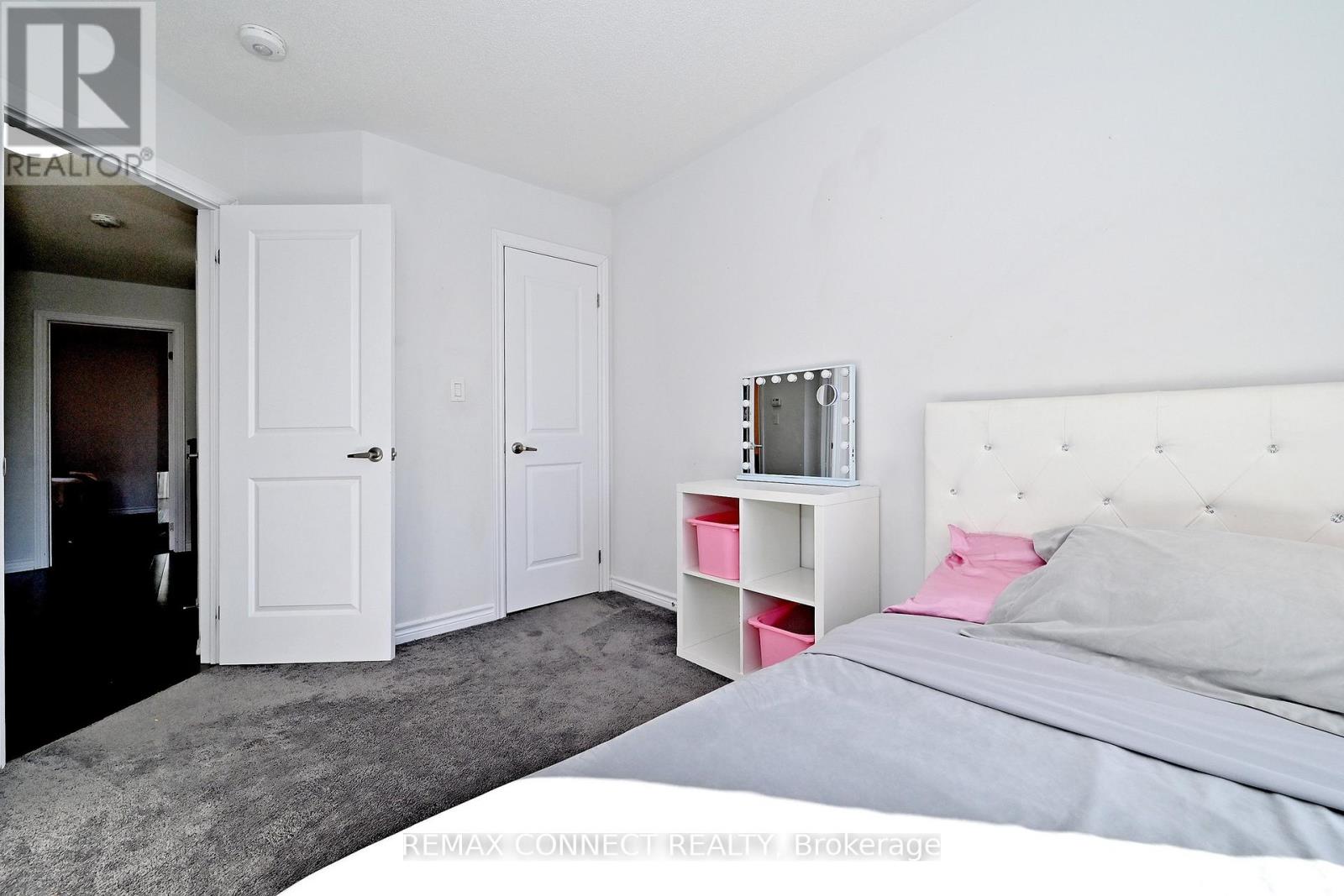 19 Gemma Place, Brampton, Ontario  L6Z 1X9 - Photo 34 - W12998152