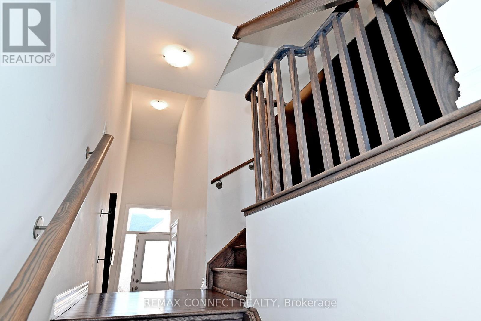 19 Gemma Place, Brampton, Ontario  L6Z 1X9 - Photo 38 - W12998152