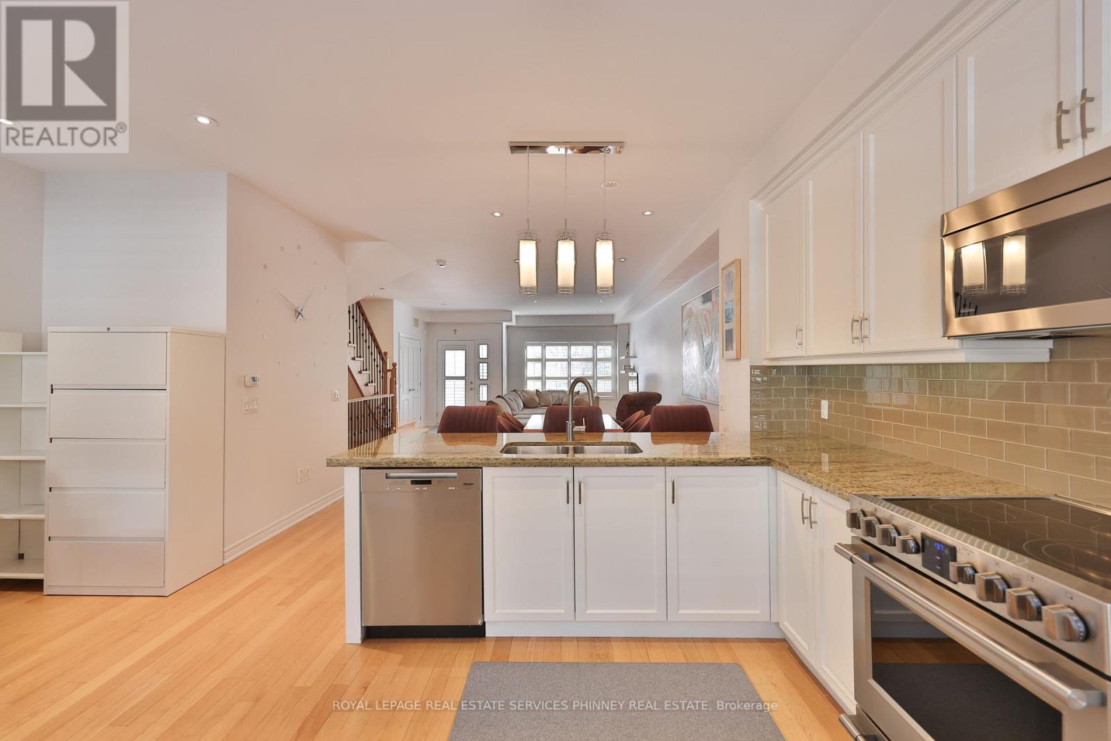 15 - 2460 Prince Michael Drive, Oakville, Ontario  L6H 0G8 - Photo 13 - W12998160