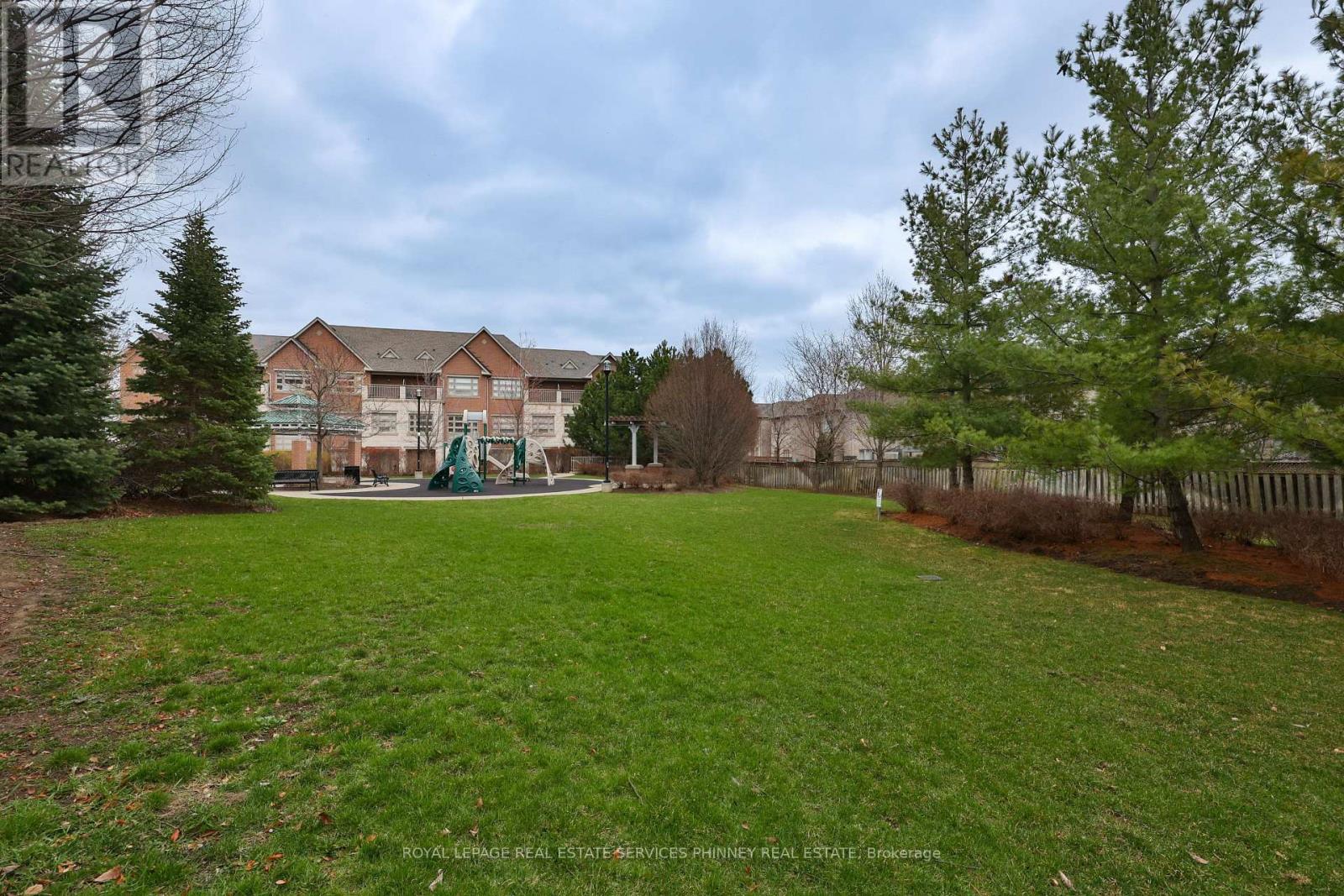 15 - 2460 Prince Michael Drive, Oakville, Ontario  L6H 0G8 - Photo 28 - W12998160