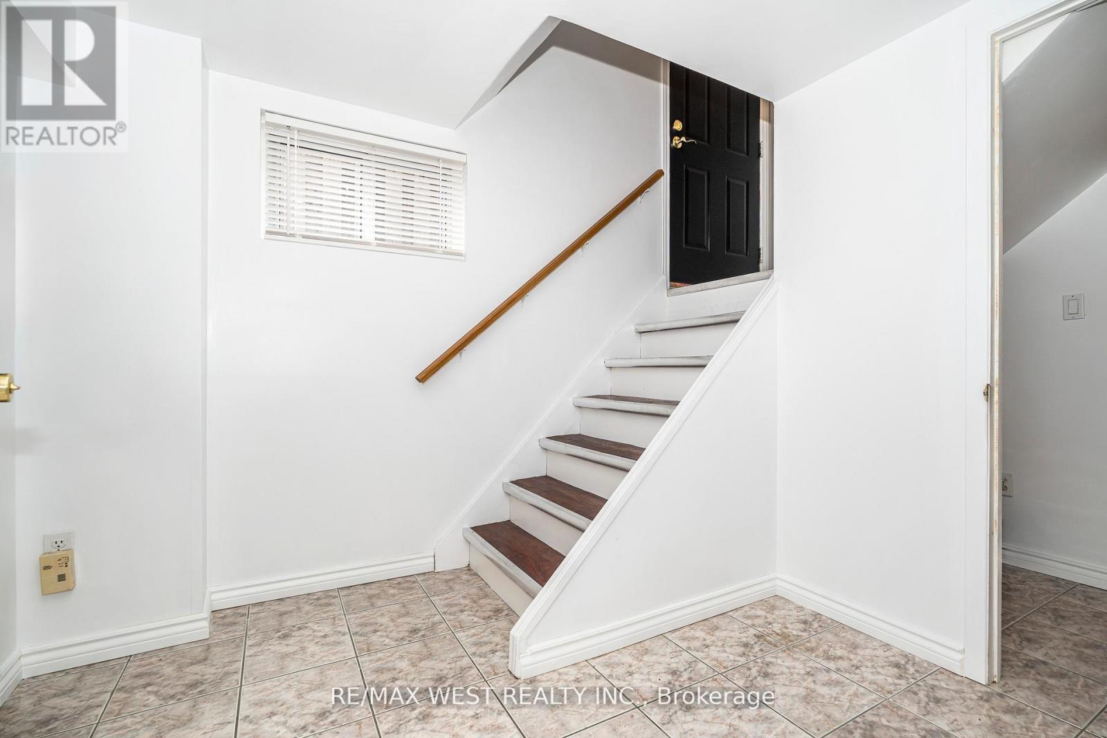 22 Dimplefield Place, Toronto, Ontario  M9C 4A1 - Photo 24 - W12998178