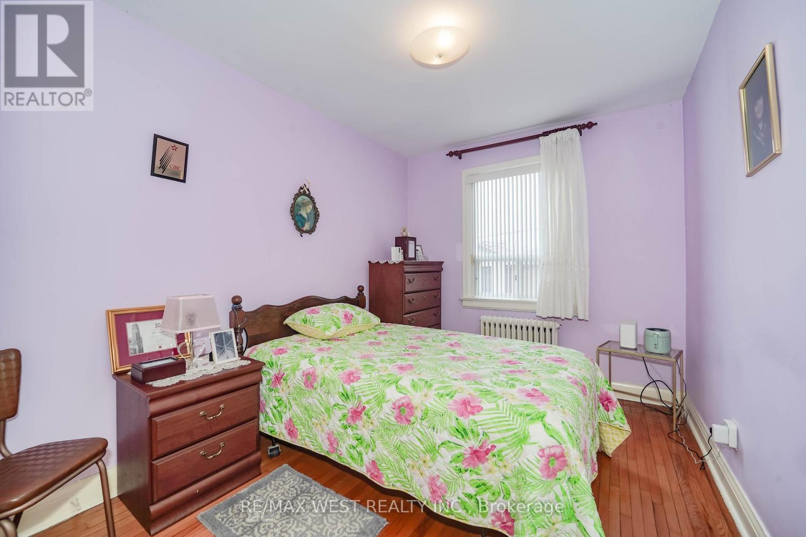 617 Caledonia Road, Toronto, Ontario  M6E 4V7 - Photo 6 - W12998224