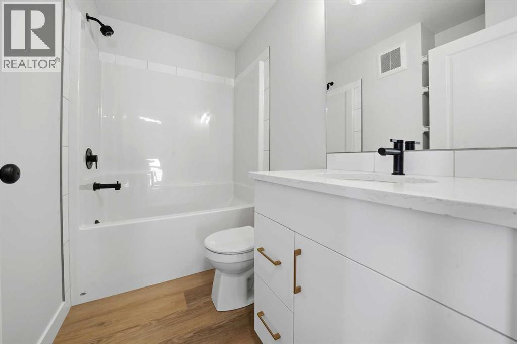 65 Pinnacle Close, Blackfalds, Alberta  T4M 0M3 - Photo 14 - A2298699