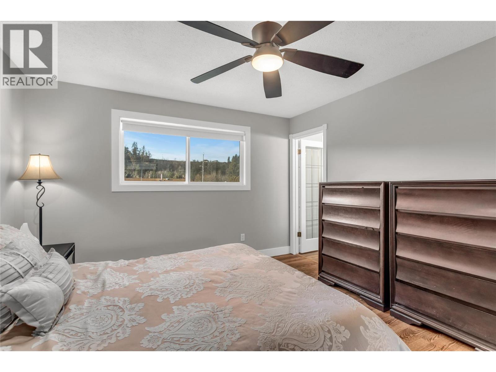 935 Hickory Road Kelowna Photo 16