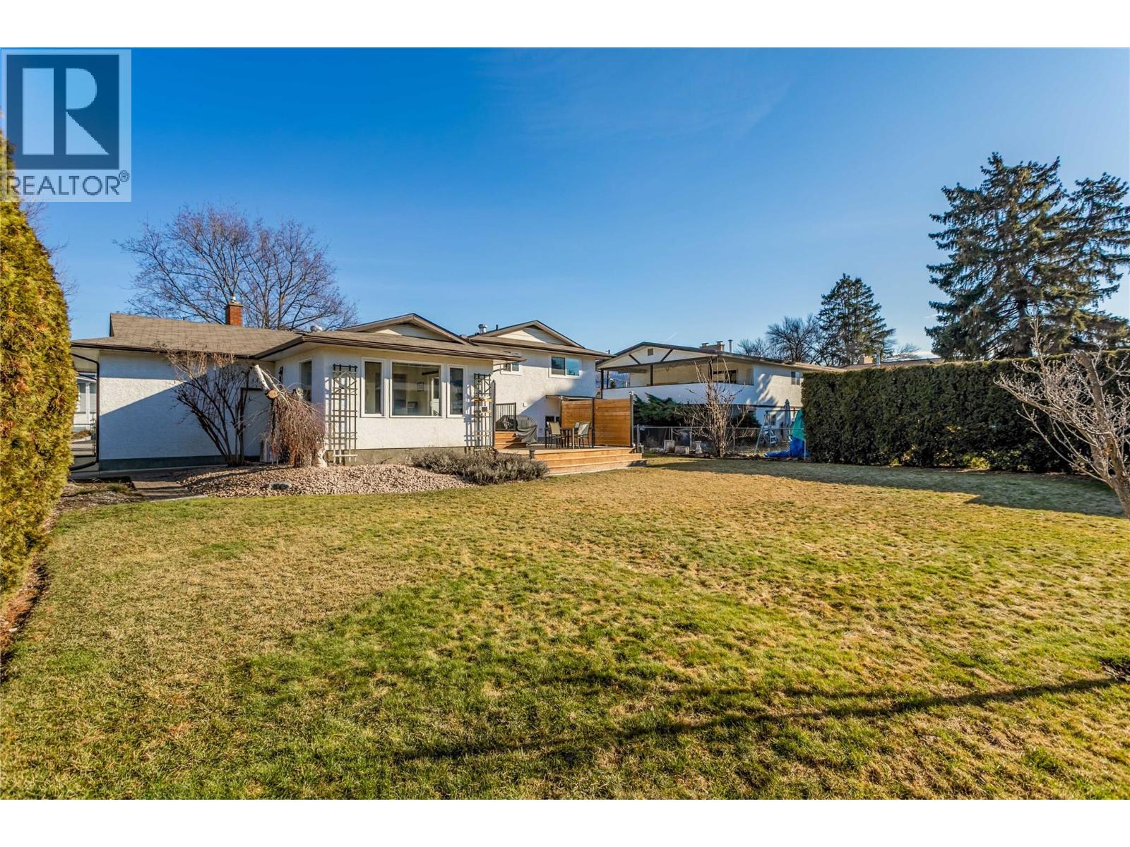 935 Hickory Road Kelowna Photo 39