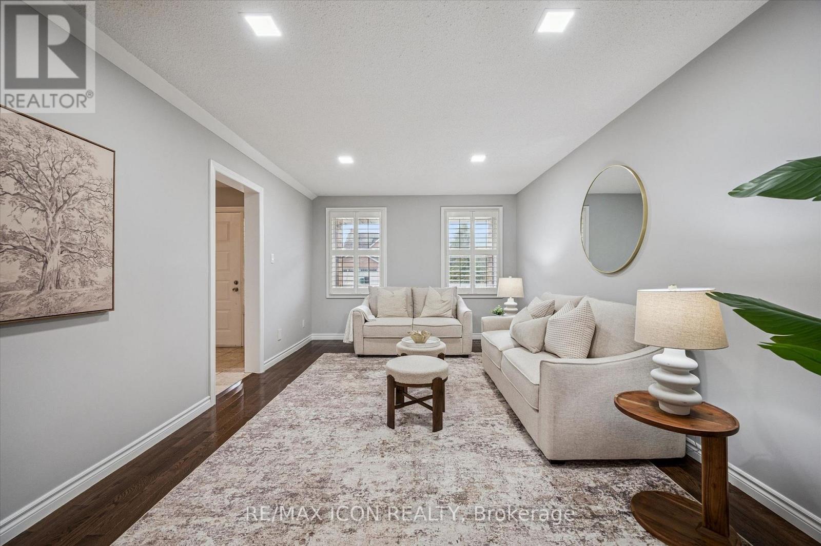 59 Bayne Crescent, Cambridge, Ontario  N1T 1E2 - Photo 2 - X12998166