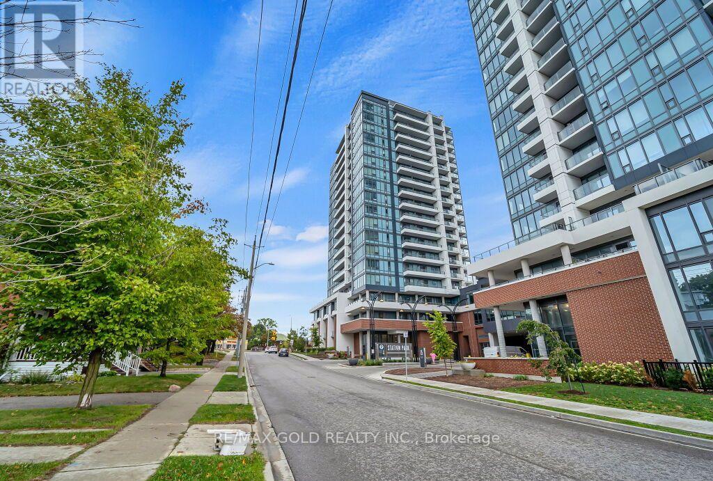 1405 - 5 Wellington Street, Kitchener, Ontario  N2G 0E3 - Photo 2 - X12998186