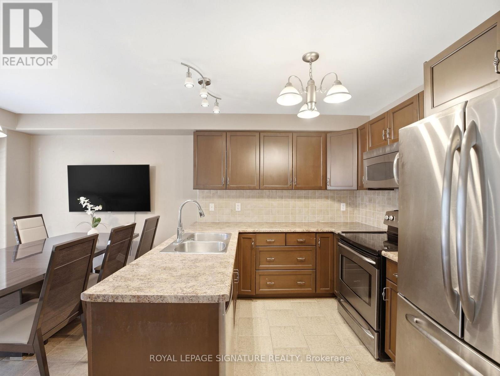 98 Willow Lane, Grimsby, Ontario  L3M 5P7 - Photo 10 - X12998192