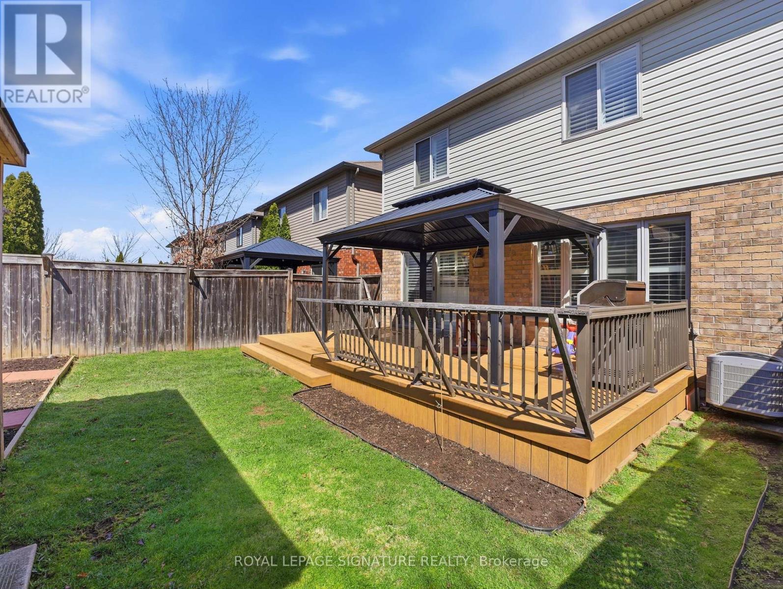 98 Willow Lane, Grimsby, Ontario  L3M 5P7 - Photo 39 - X12998192