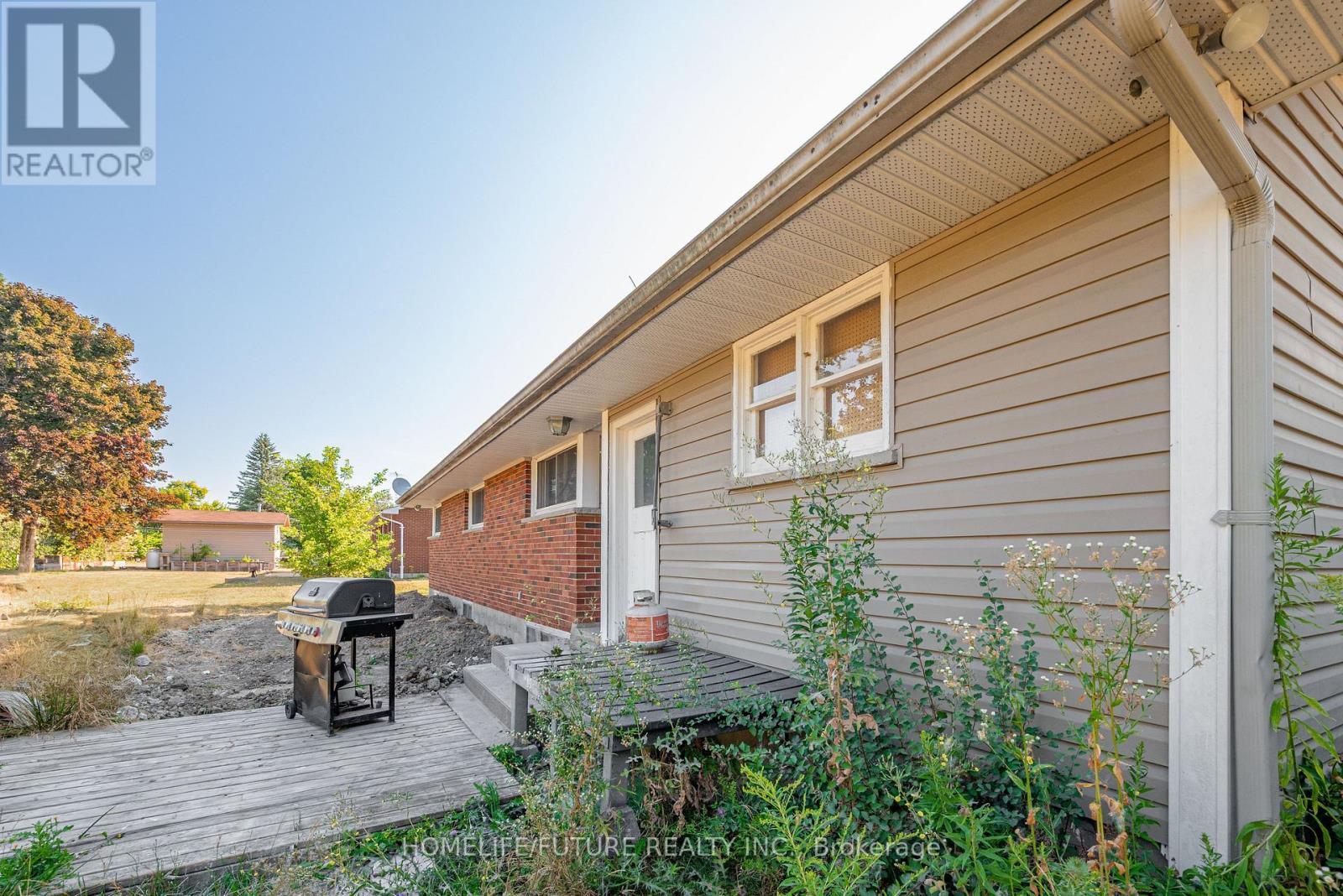 4045 Hwy 35, Kawartha Lakes, Ontario  K0M 1G0 - Photo 16 - X12998202