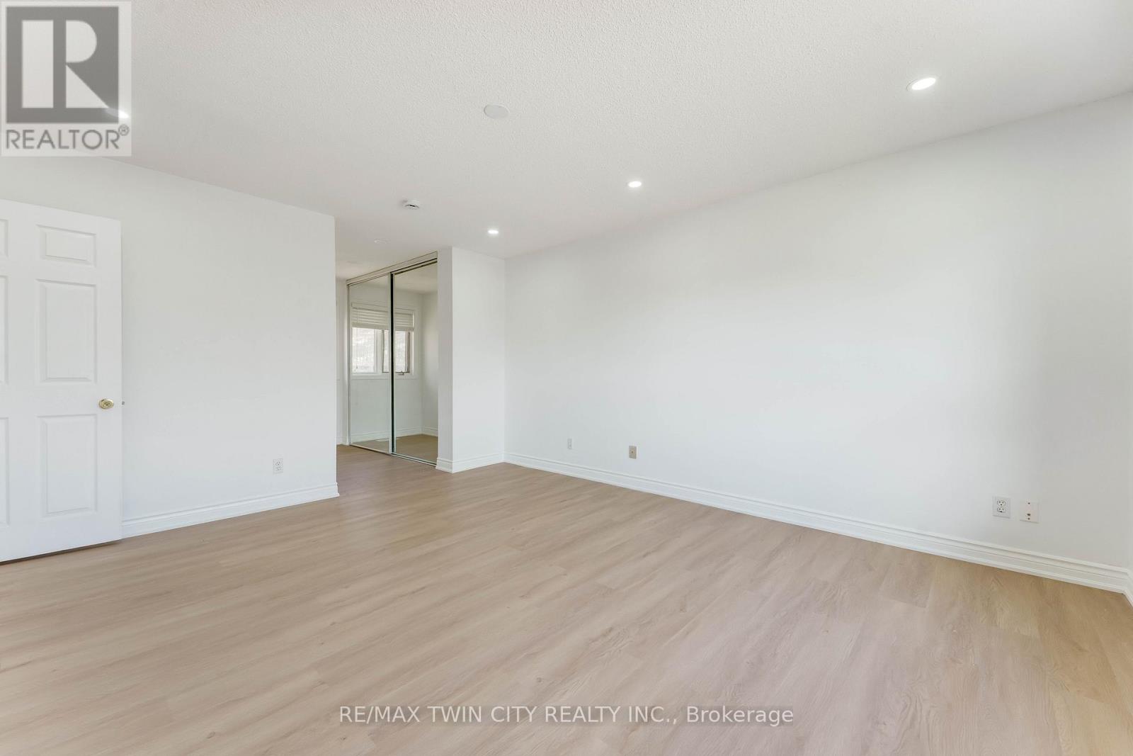 530 Fountain Street S, Cambridge, Ontario  N3H 1J3 - Photo 19 - X12998204