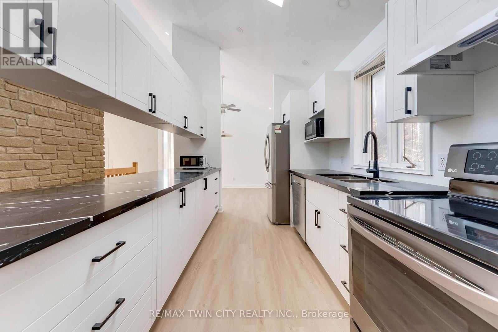 530 Fountain Street S, Cambridge, Ontario  N3H 1J3 - Photo 6 - X12998204