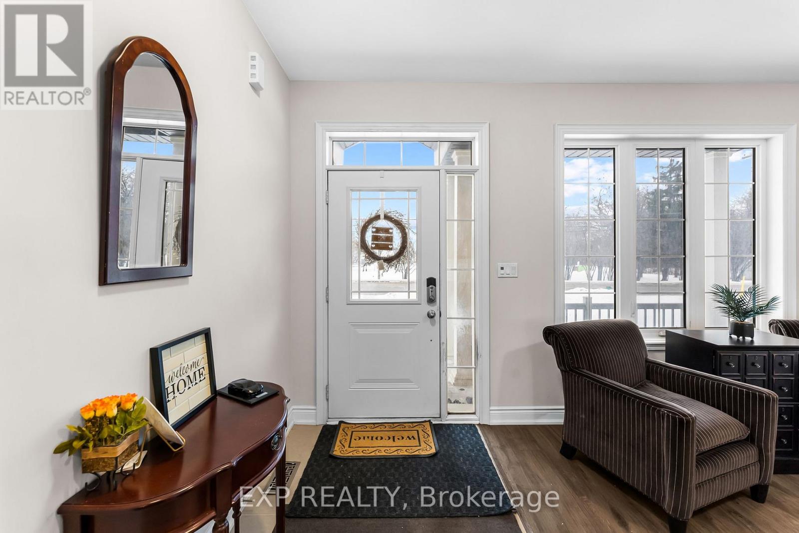 1951 Metro Road, Georgina, Ontario  L0E 1L0 - Photo 2 - N12997768