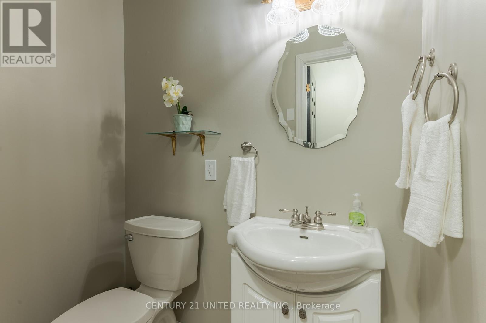 1 Lakeshore Boulevard, Selwyn, Ontario  K0L 1T0 - Photo 34 - X12806356