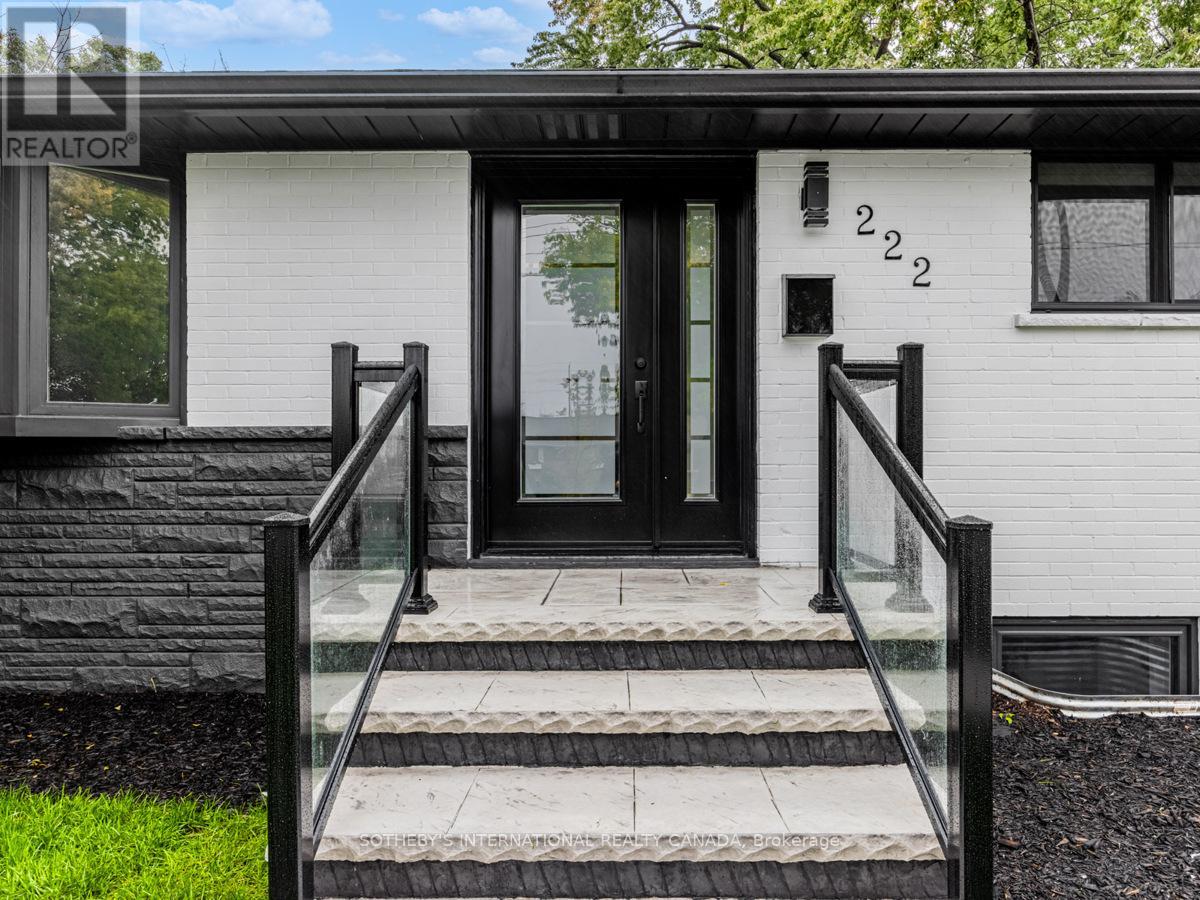 Upper - 222 Hammersmith Court, Burlington, Ontario  L7L 4N7 - Photo 2 - W12988518