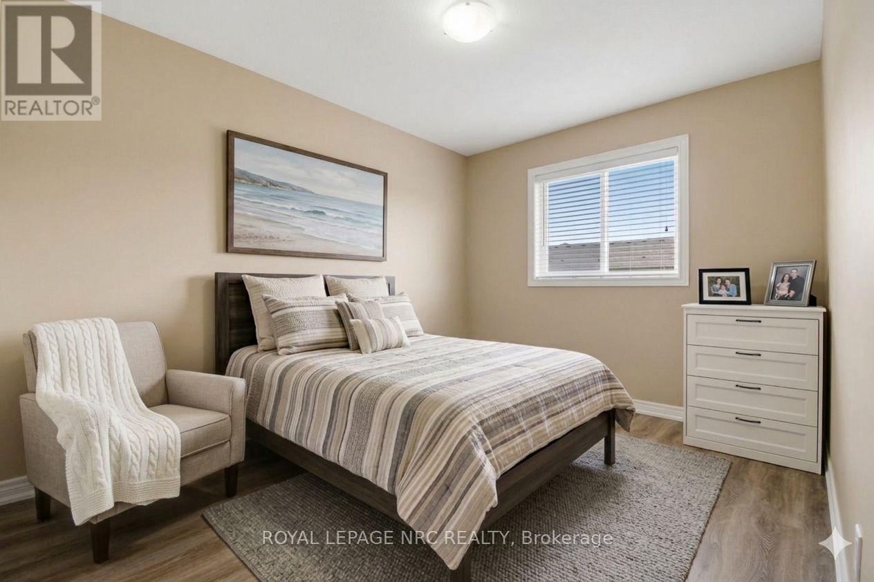 323 Silverwood Avenue, Welland (Coyle Creek), Ontario  L3C 0C5 - Photo 16 - X12977986