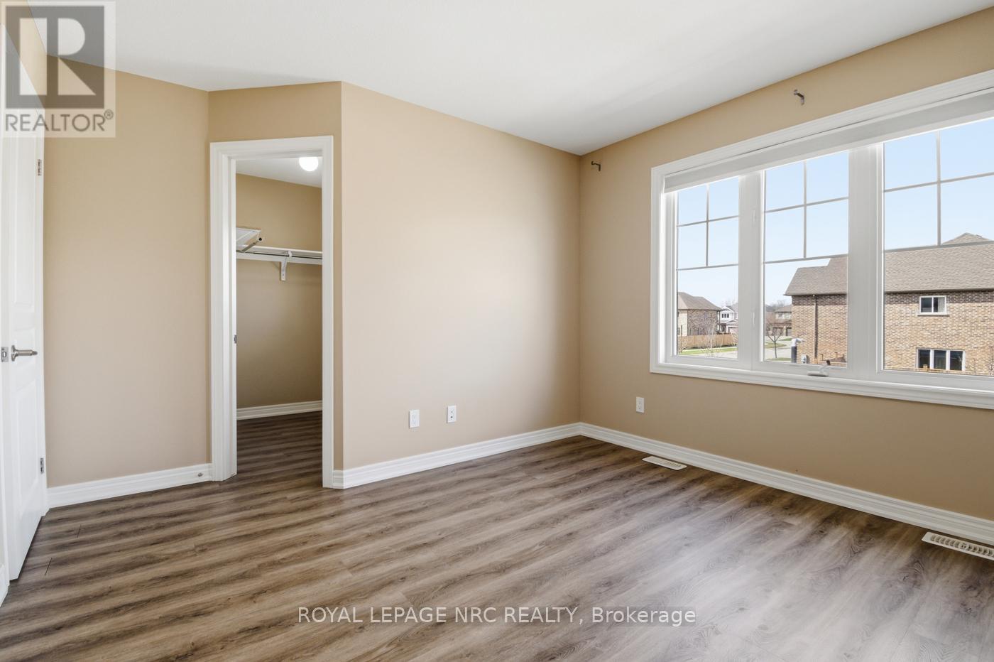 323 Silverwood Avenue, Welland (Coyle Creek), Ontario  L3C 0C5 - Photo 13 - X12977986