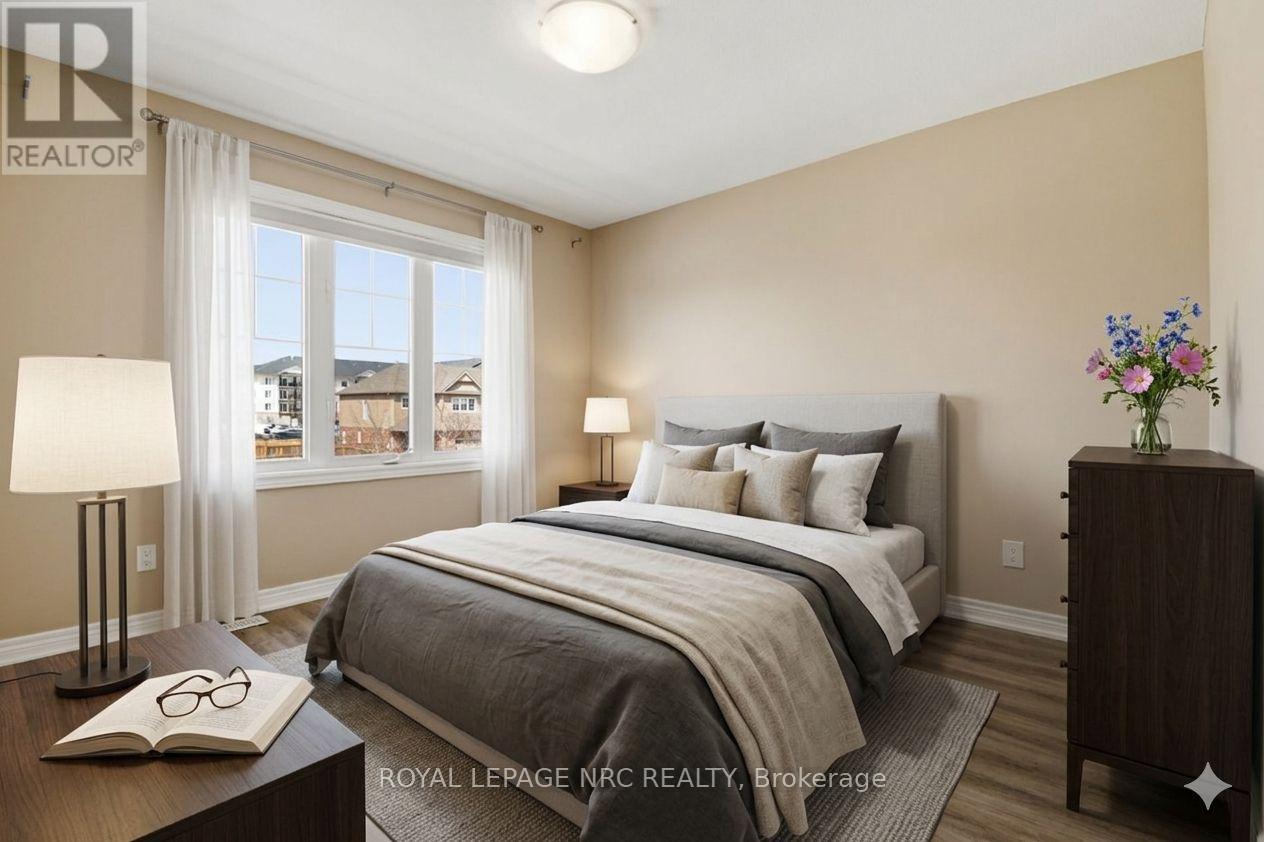 323 Silverwood Avenue, Welland (Coyle Creek), Ontario  L3C 0C5 - Photo 11 - X12977986