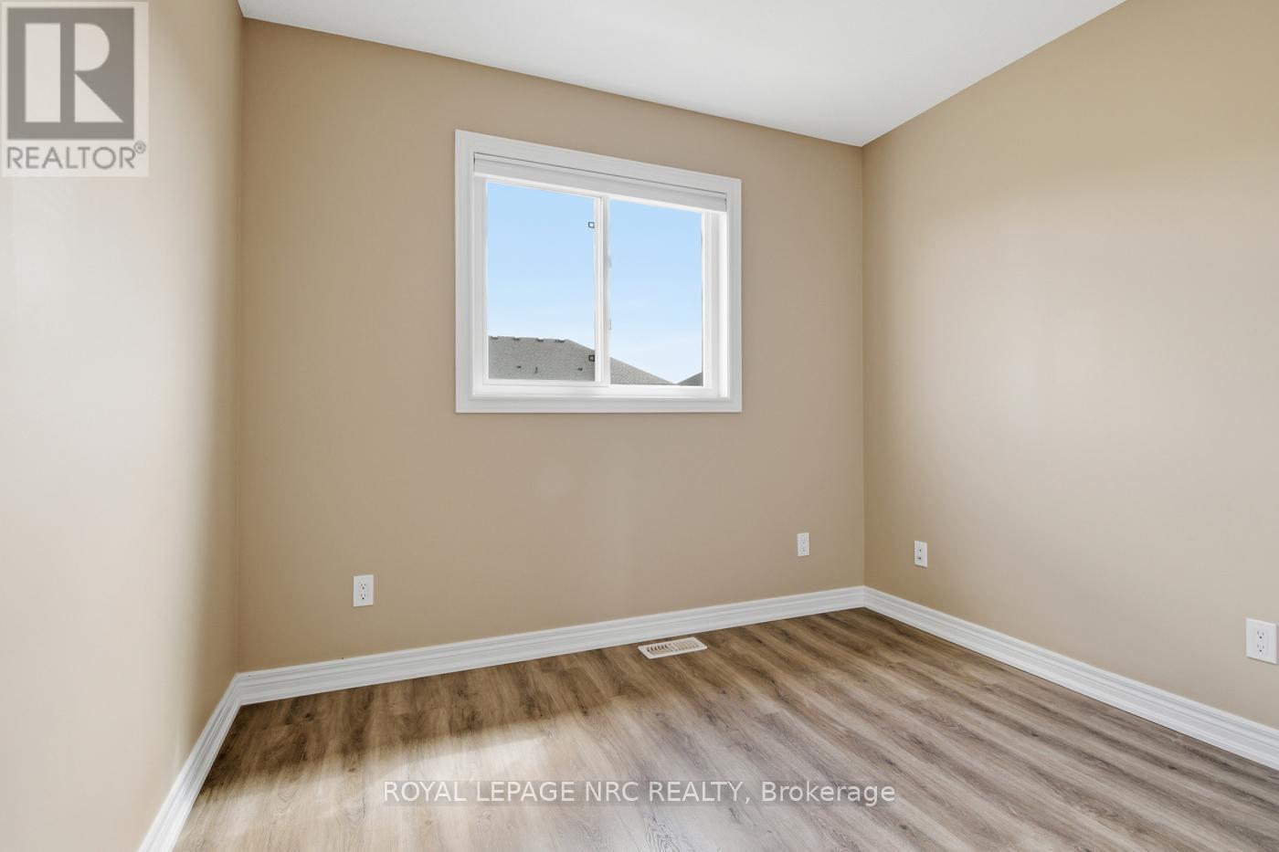 323 Silverwood Avenue, Welland (Coyle Creek), Ontario  L3C 0C5 - Photo 19 - X12977986