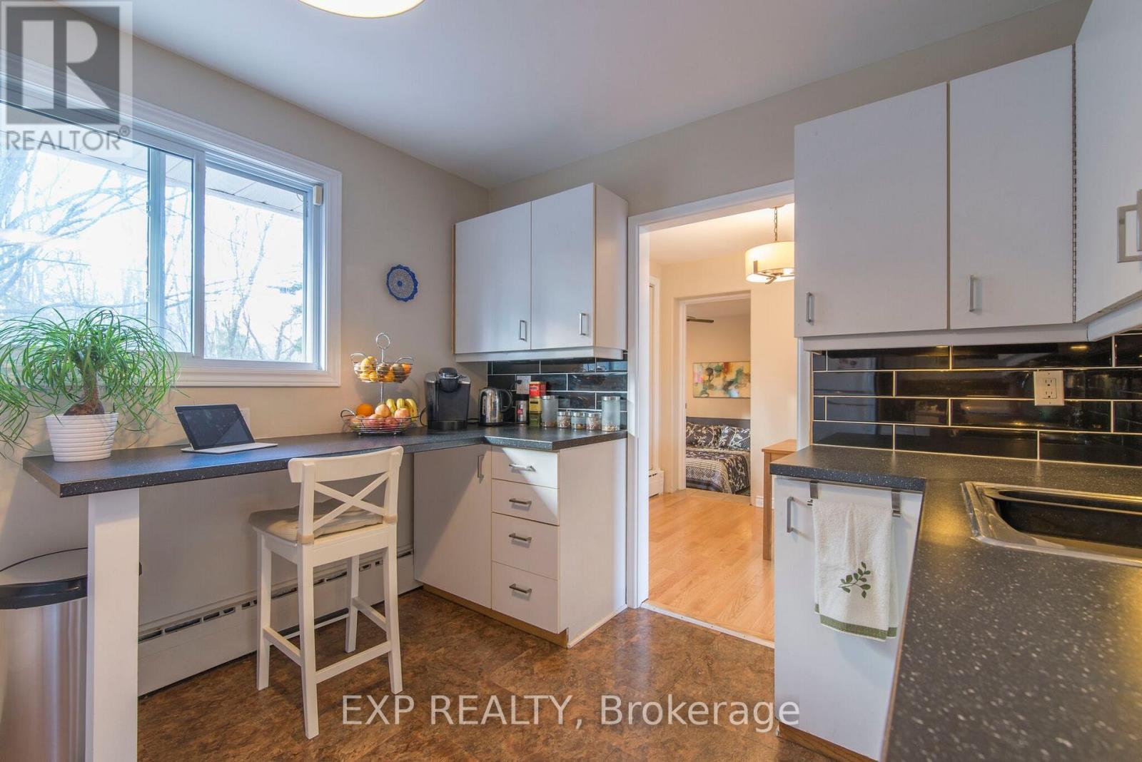 A - 1240 Adirondack Drive, Ottawa, Ontario K2C 2V3 - Photo 9 - X12965308