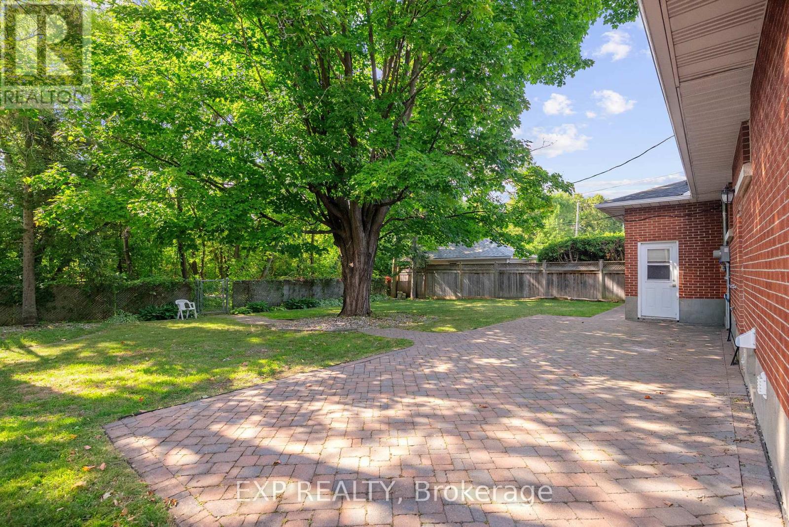 A - 1240 Adirondack Drive, Ottawa, Ontario K2C 2V3 - Photo 12 - X12965308