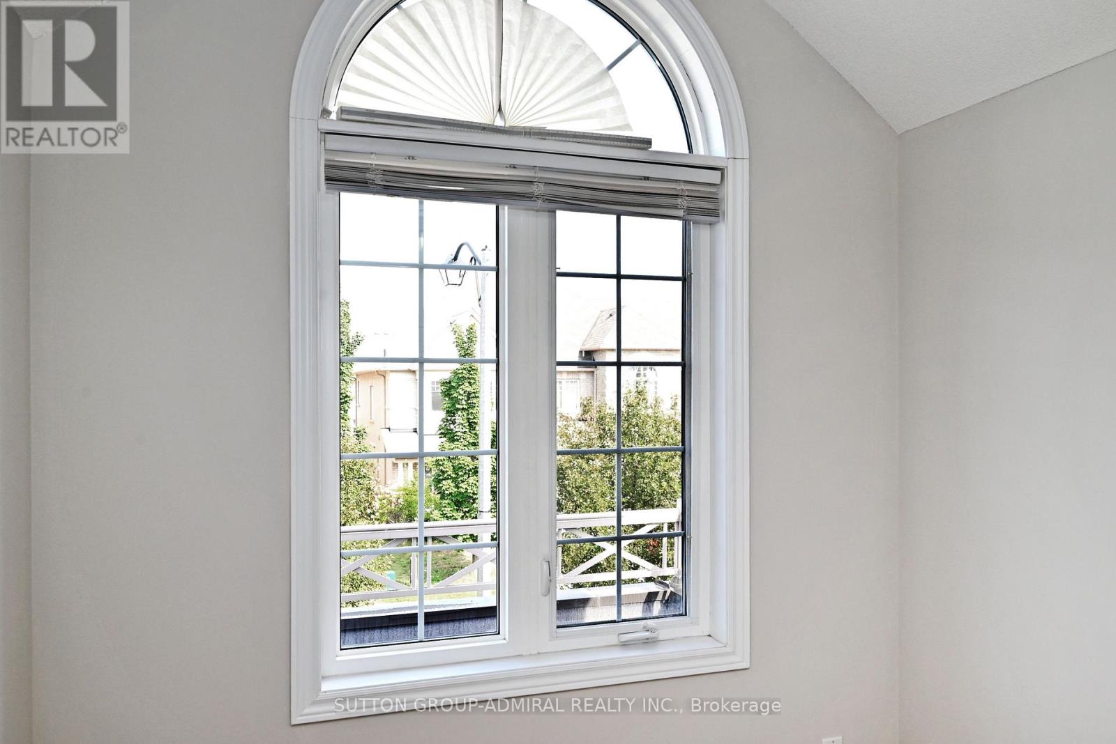 110 Southdown Avenue, Vaughan, Ontario  L6A 4N3 - Photo 33 - N12929200