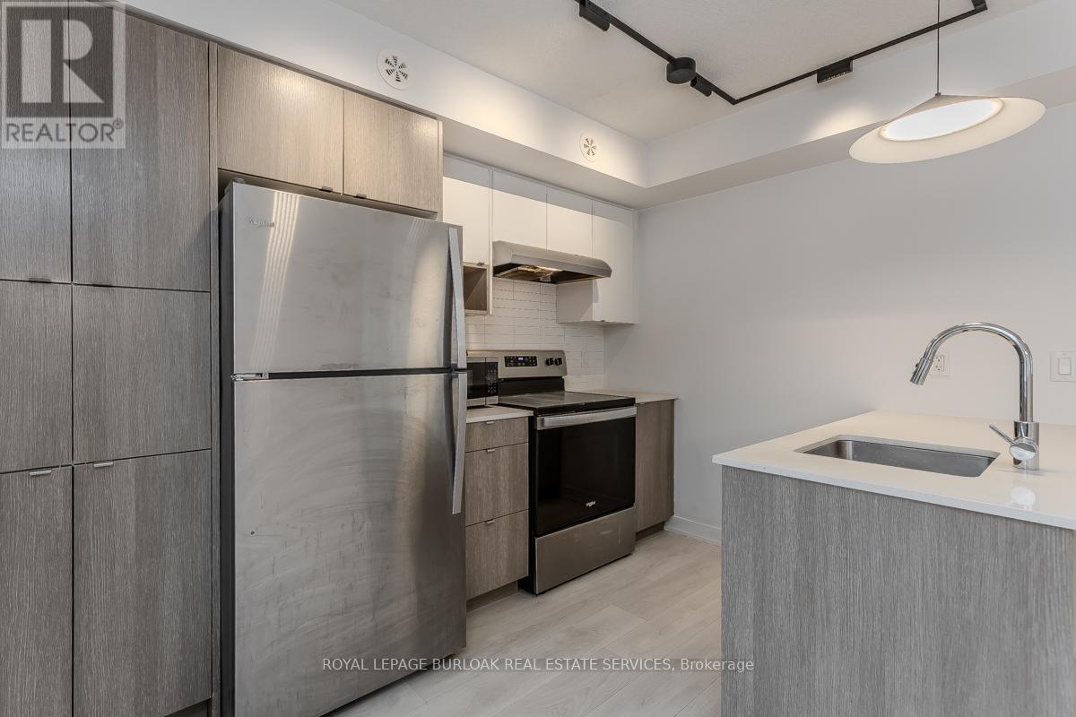 815 - 1133 Cooke Boulevard, Burlington, Ontario  L7T 0C3 - Photo 5 - W12997984