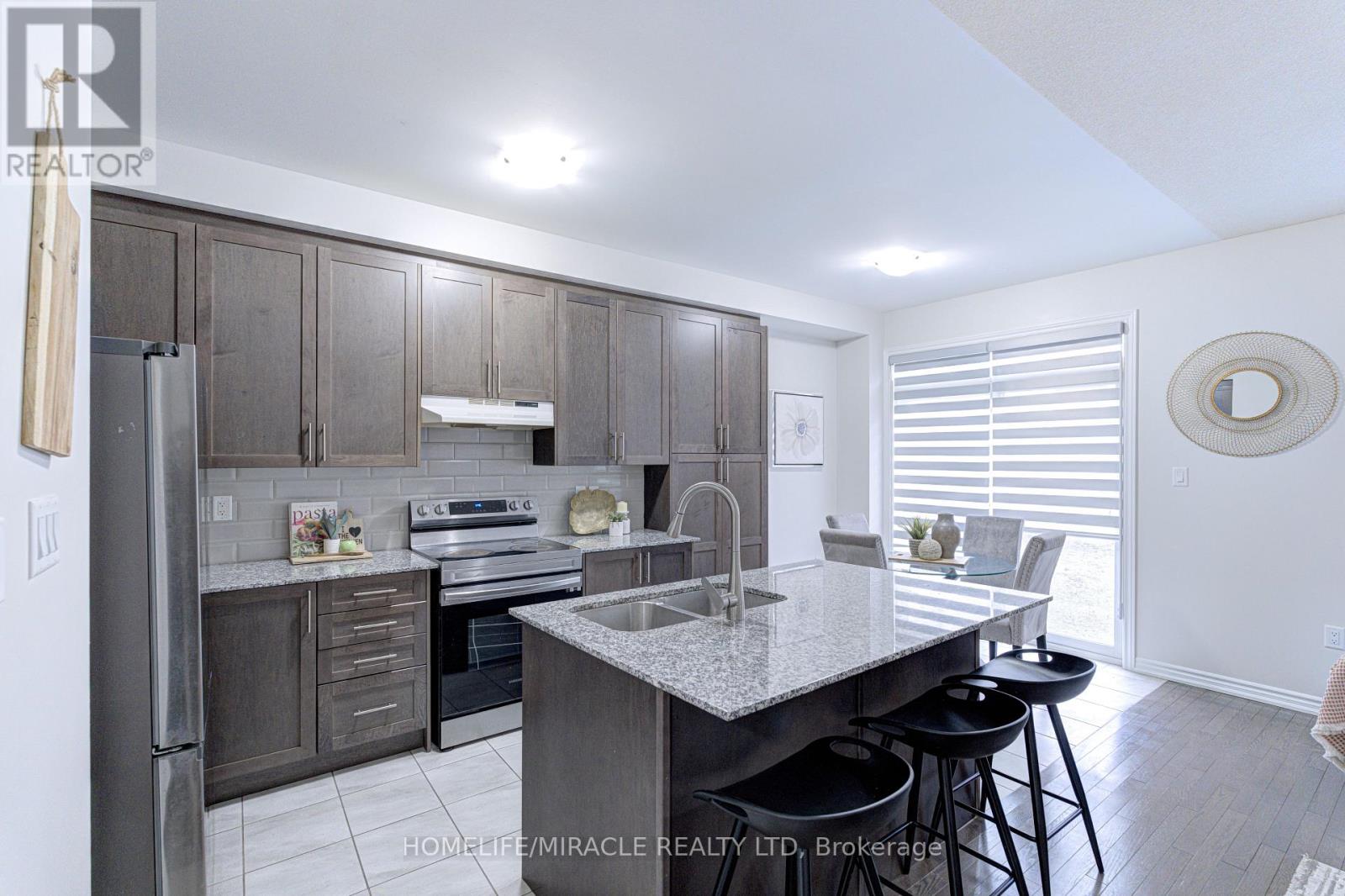 13 Truffle Court, Brampton, Ontario  L7A 5A6 - Photo 17 - W12998170