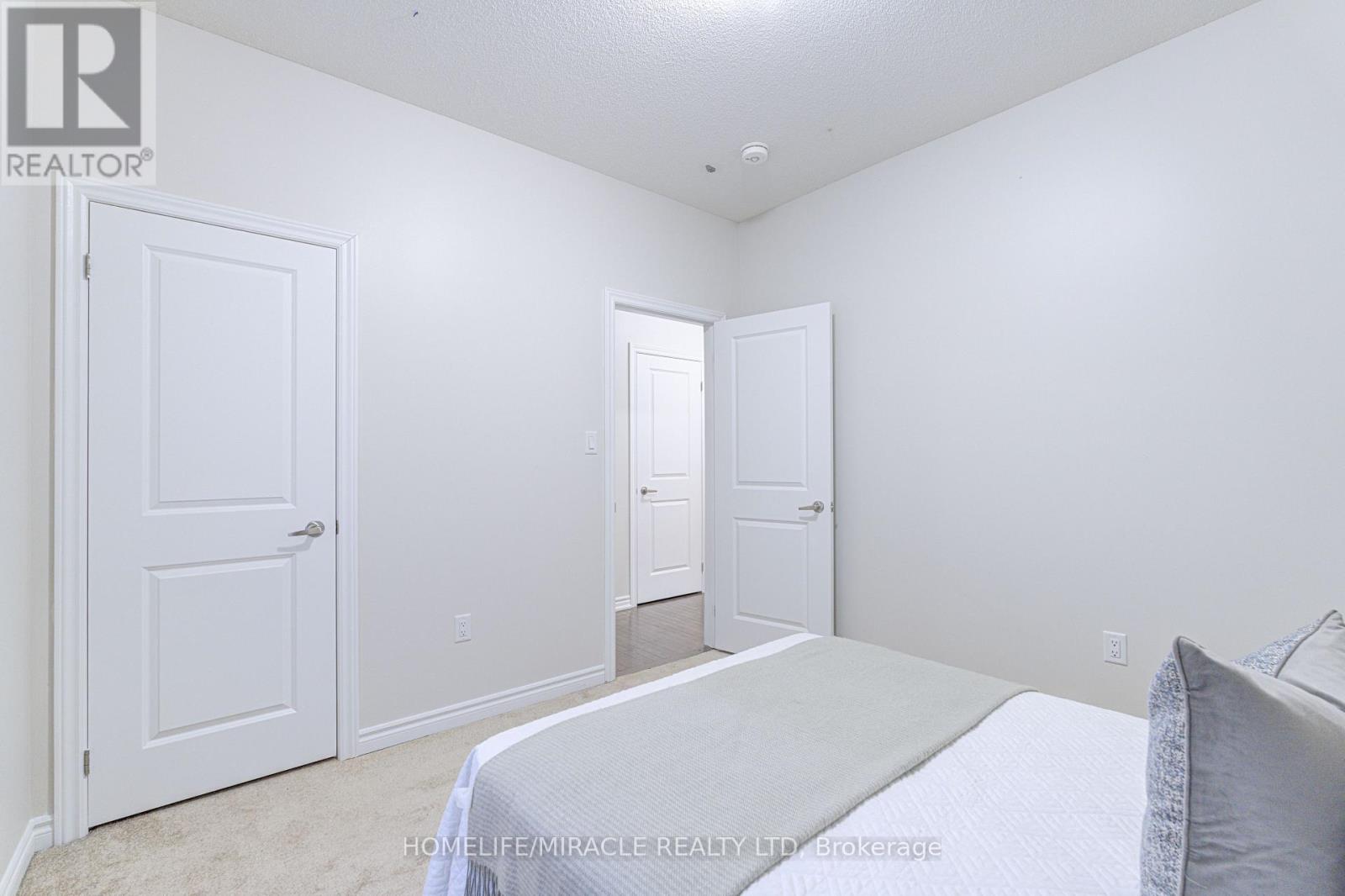 13 Truffle Court, Brampton, Ontario  L7A 5A6 - Photo 37 - W12998170