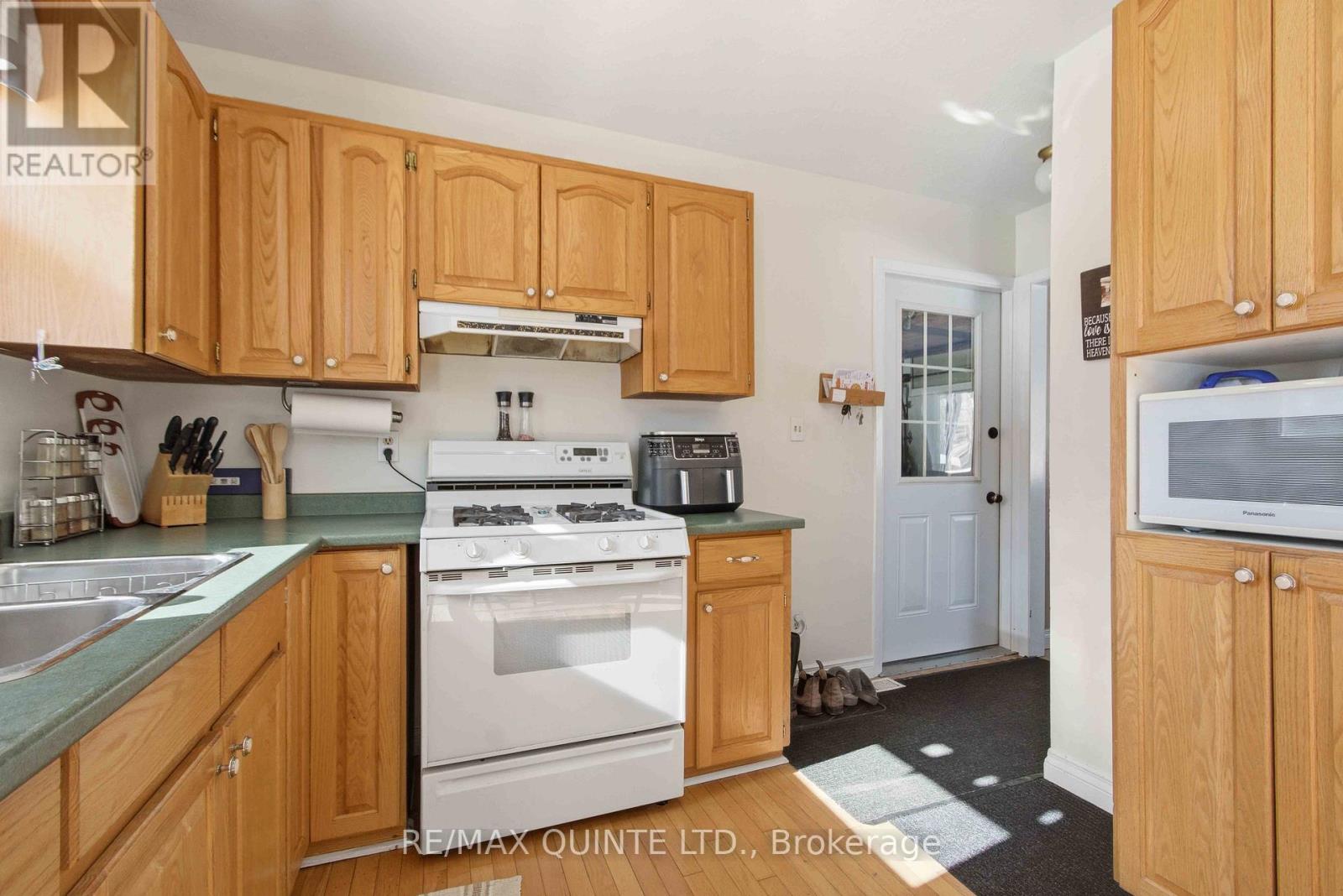 71 Elizabeth Street, Stirling-Rawdon, Ontario  K0K 3E0 - Photo 12 - X12818360