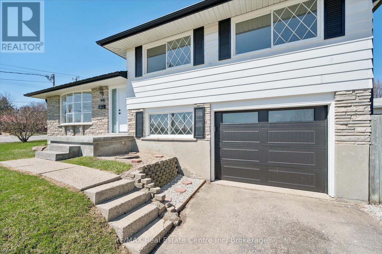 6 Eastview Road, Guelph, Ontario  N1E 1Z4 - Photo 4 - X12998270