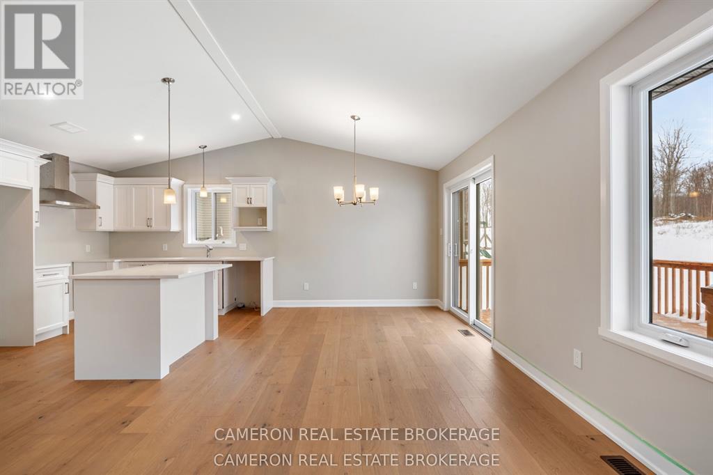 3153 Mauricy Street, Cornwall, Ontario K6K 0A1 - Photo 8 - X12998242