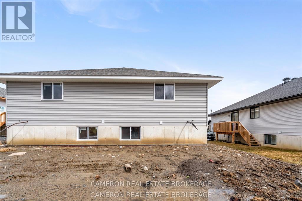 3142 Mauricy Street, Cornwall, Ontario K6K 0A1 - Photo 22 - X12998282