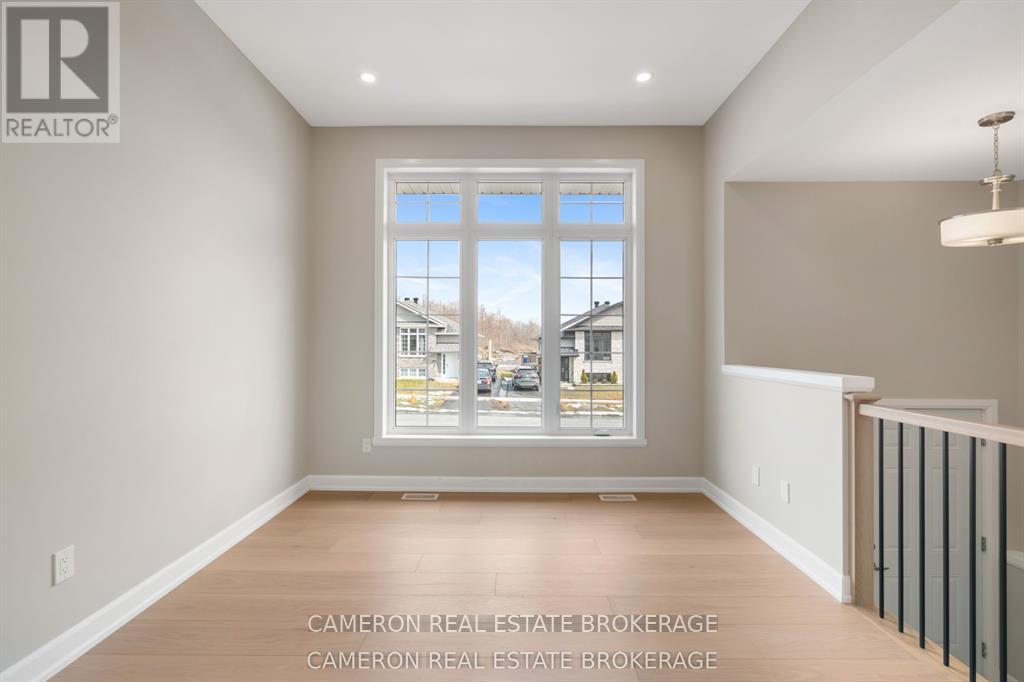 3142 Mauricy Street, Cornwall, Ontario K6K 0A1 - Photo 3 - X12998282