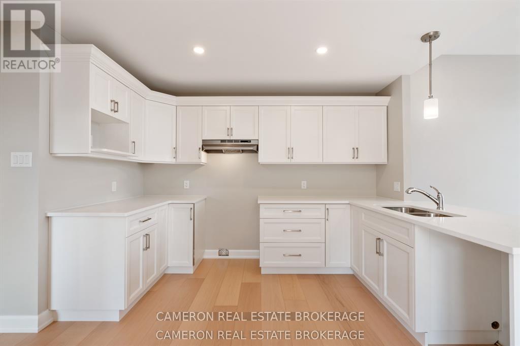 3142 Mauricy Street, Cornwall, Ontario K6K 0A1 - Photo 7 - X12998282