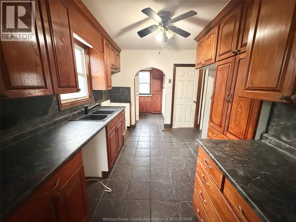 23 Marlborough Street East, Leamington, Ontario N8H 1W5 - Photo 7 - 26008144