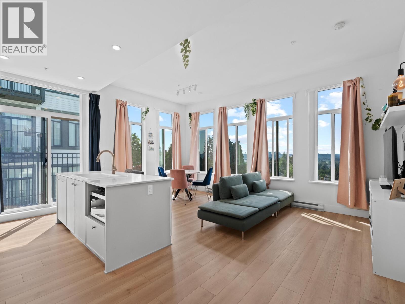 405 708 Edgar Avenue, Coquitlam, British Columbia  V3K 0H3 - Photo 1 - R3099903