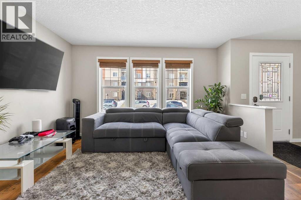 56 Skyview Point Crescent Ne, Calgary, Alberta  T3N 0M1 - Photo 5 - A2293863