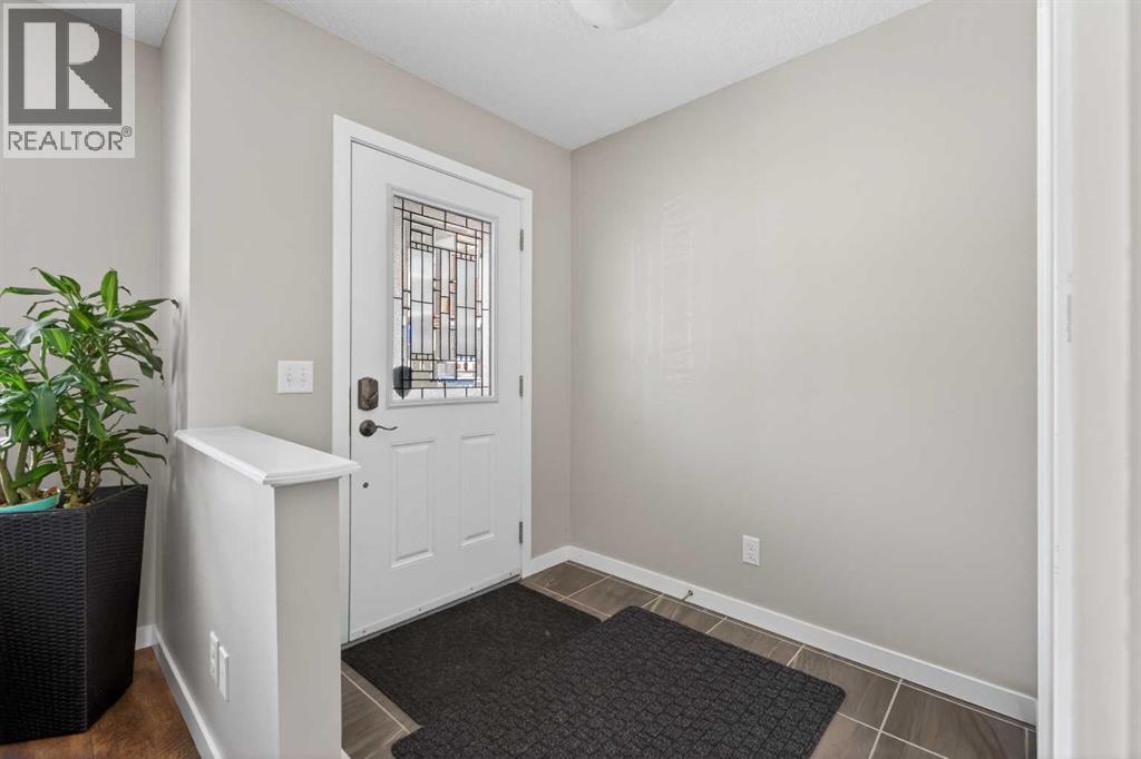 56 Skyview Point Crescent Ne, Calgary, Alberta  T3N 0M1 - Photo 3 - A2293863