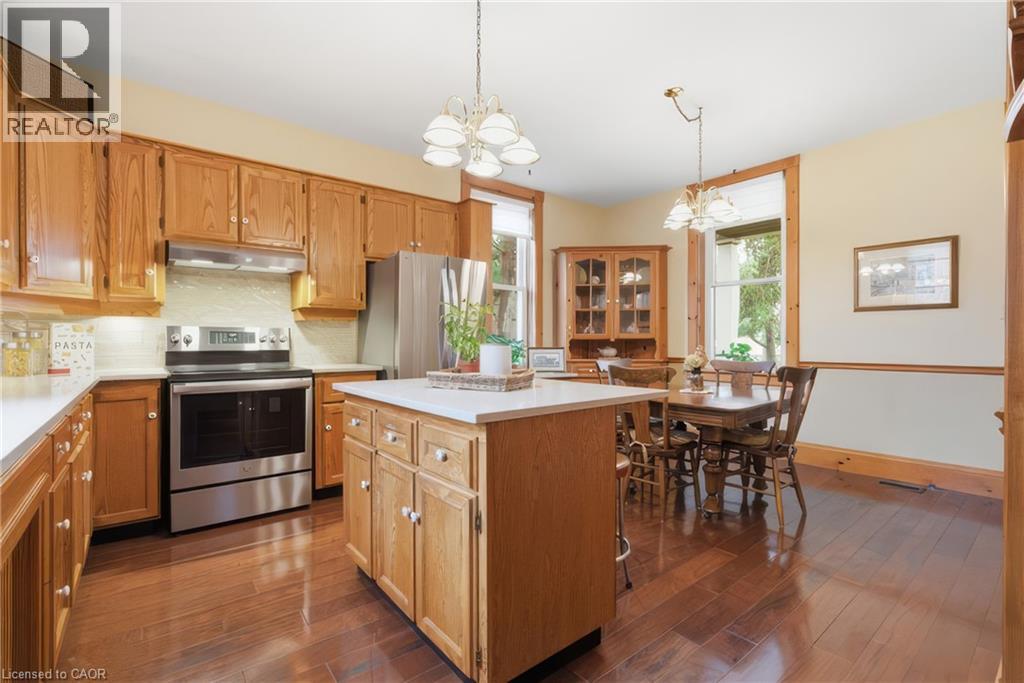 24 Queensway Drive, St. Jacobs, Ontario  N0B 2N0 - Photo 28 - 40820472