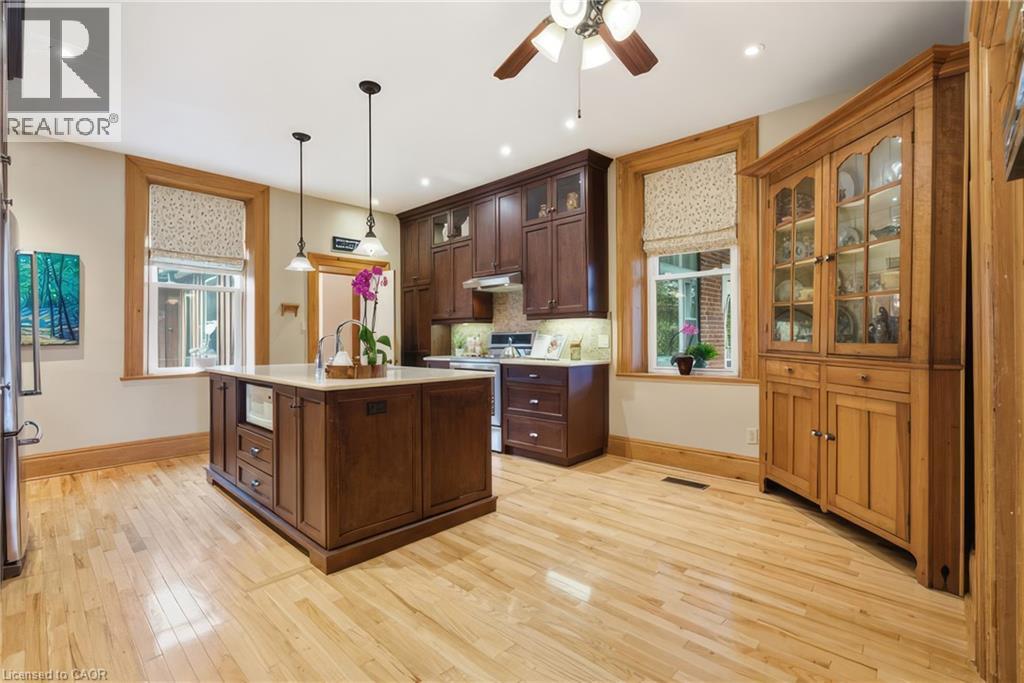 24 Queensway Drive, St. Jacobs, Ontario  N0B 2N0 - Photo 5 - 40820472