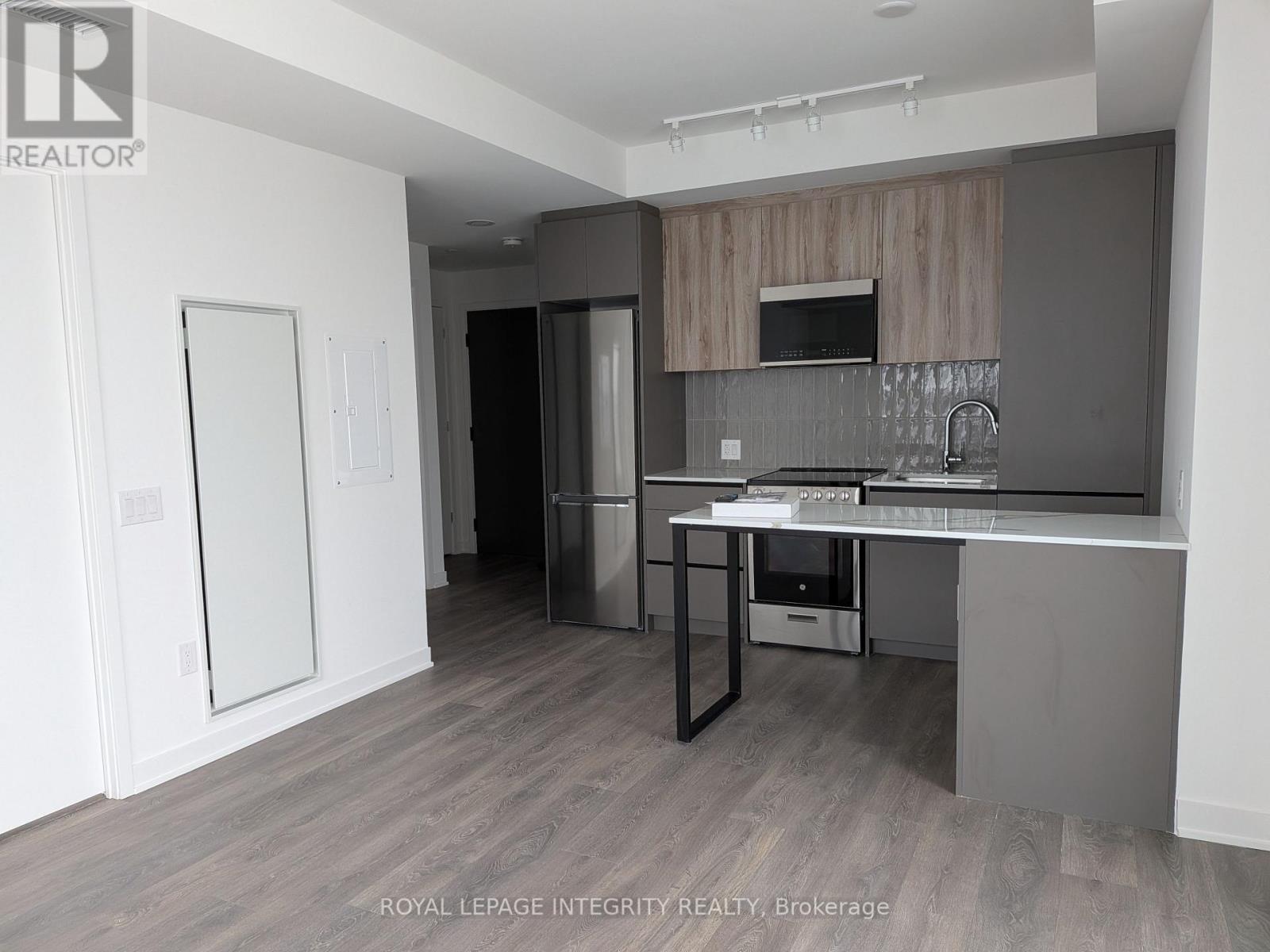 1405 - 10 All Nations Drive, Brampton, Ontario  L7A 5M5 - Photo 3 - W12998320