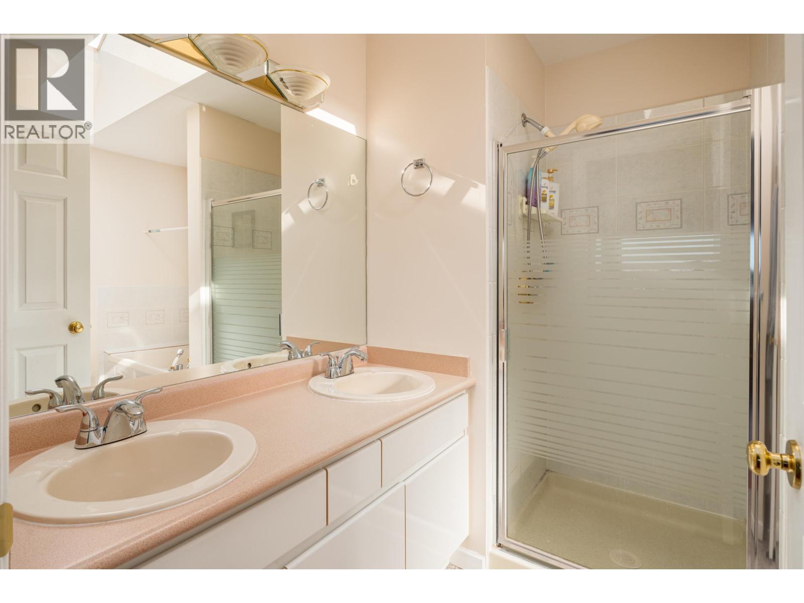 8162 Haig Street, Vancouver, British Columbia  V6P 4R9 - Photo 13 - R3086211